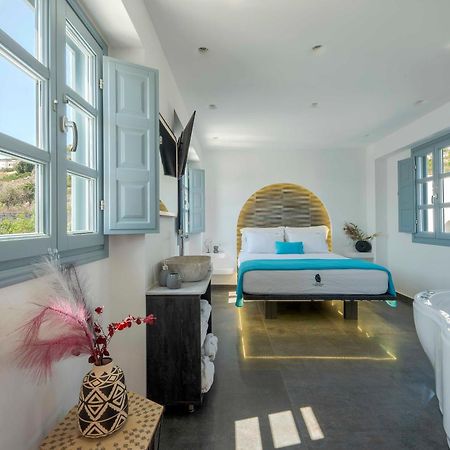 Blackstone Luxury Suites Emporio  Экстерьер фото