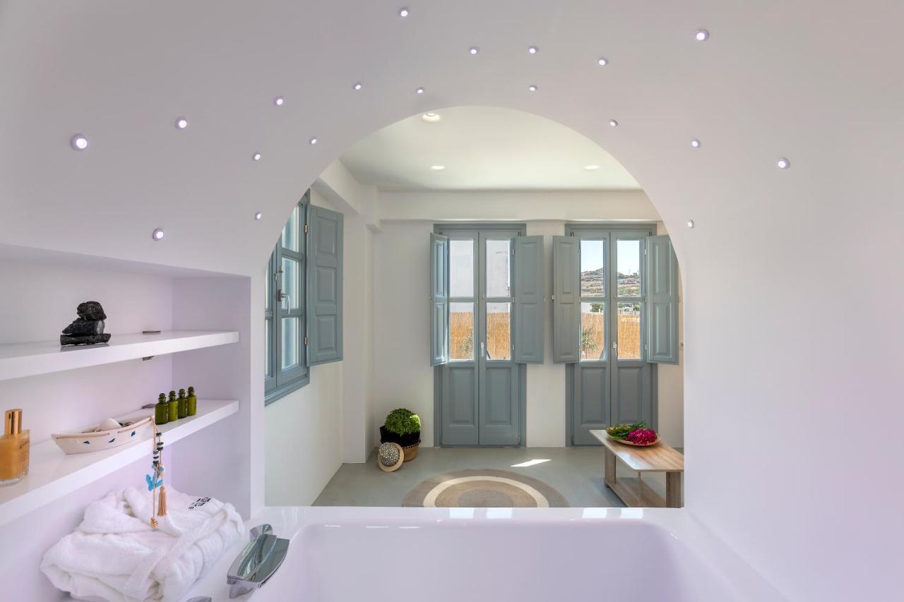 Blackstone Luxury Suites Emporio  Экстерьер фото