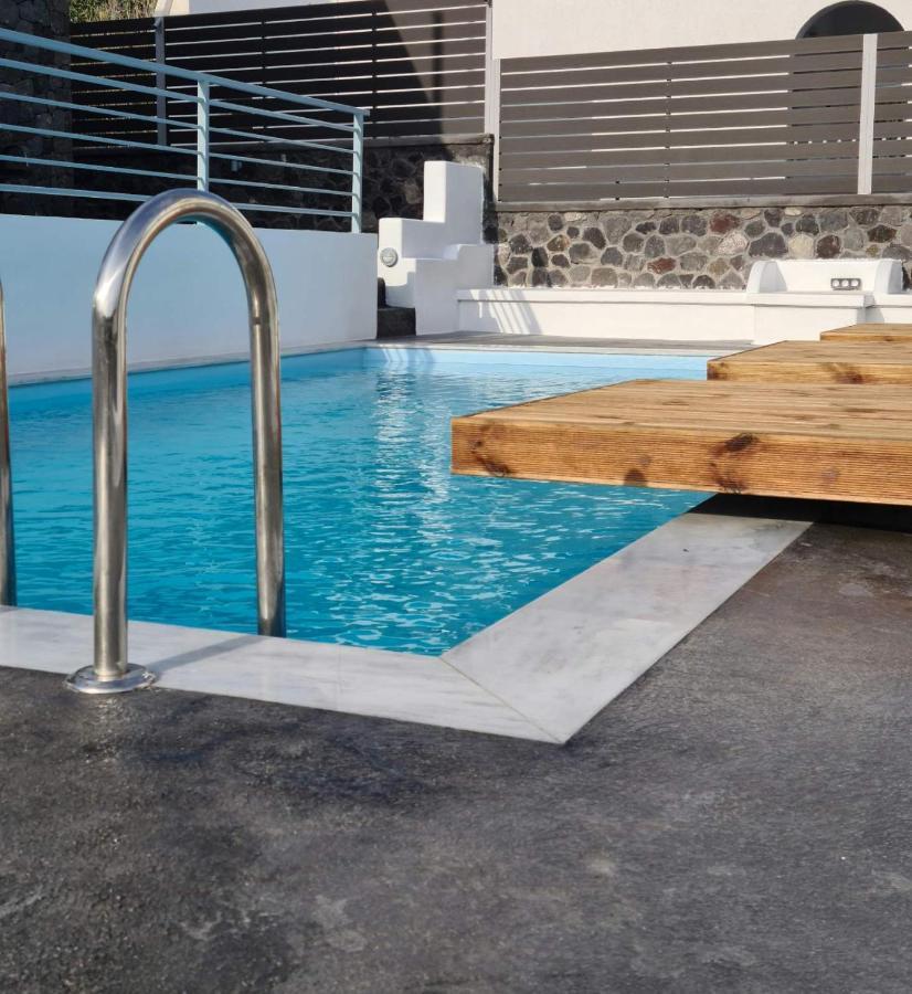 Blackstone Luxury Suites Emporio  Экстерьер фото