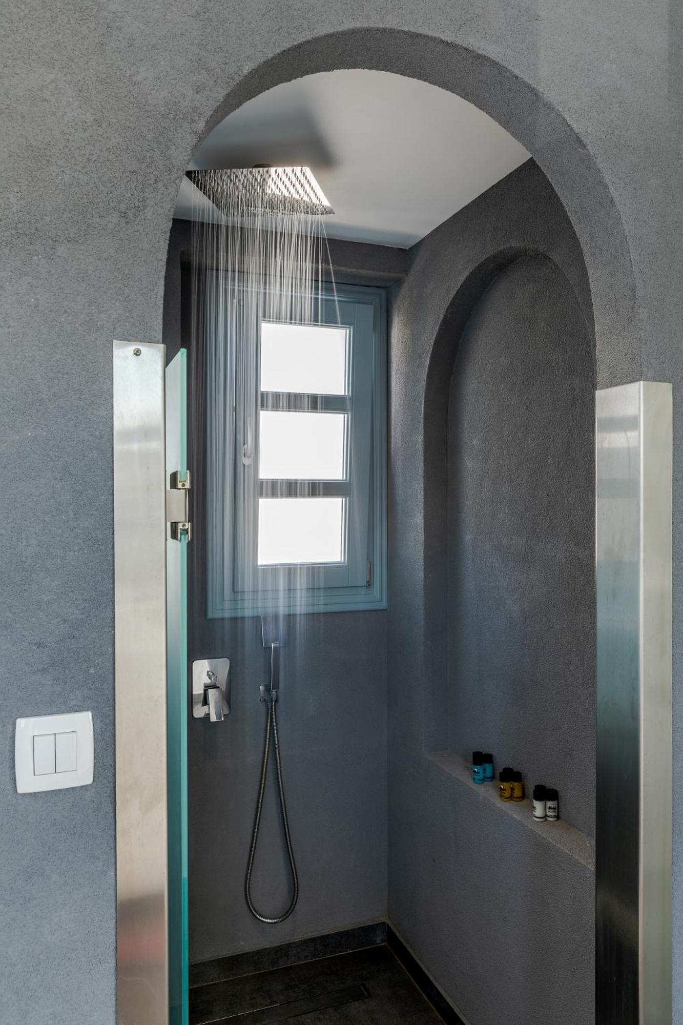 Blackstone Luxury Suites Emporio  Экстерьер фото
