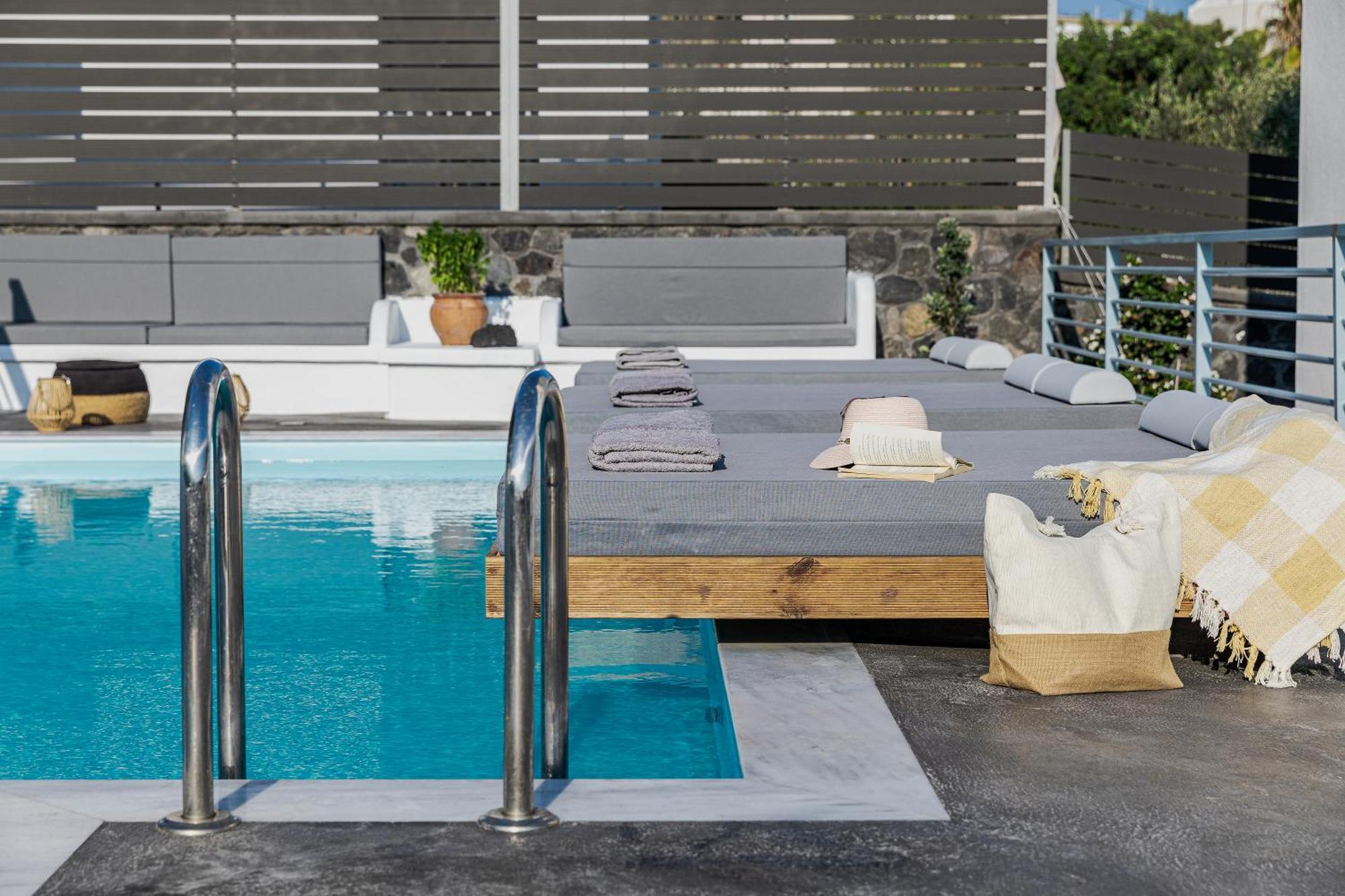 Blackstone Luxury Suites Emporio  Экстерьер фото
