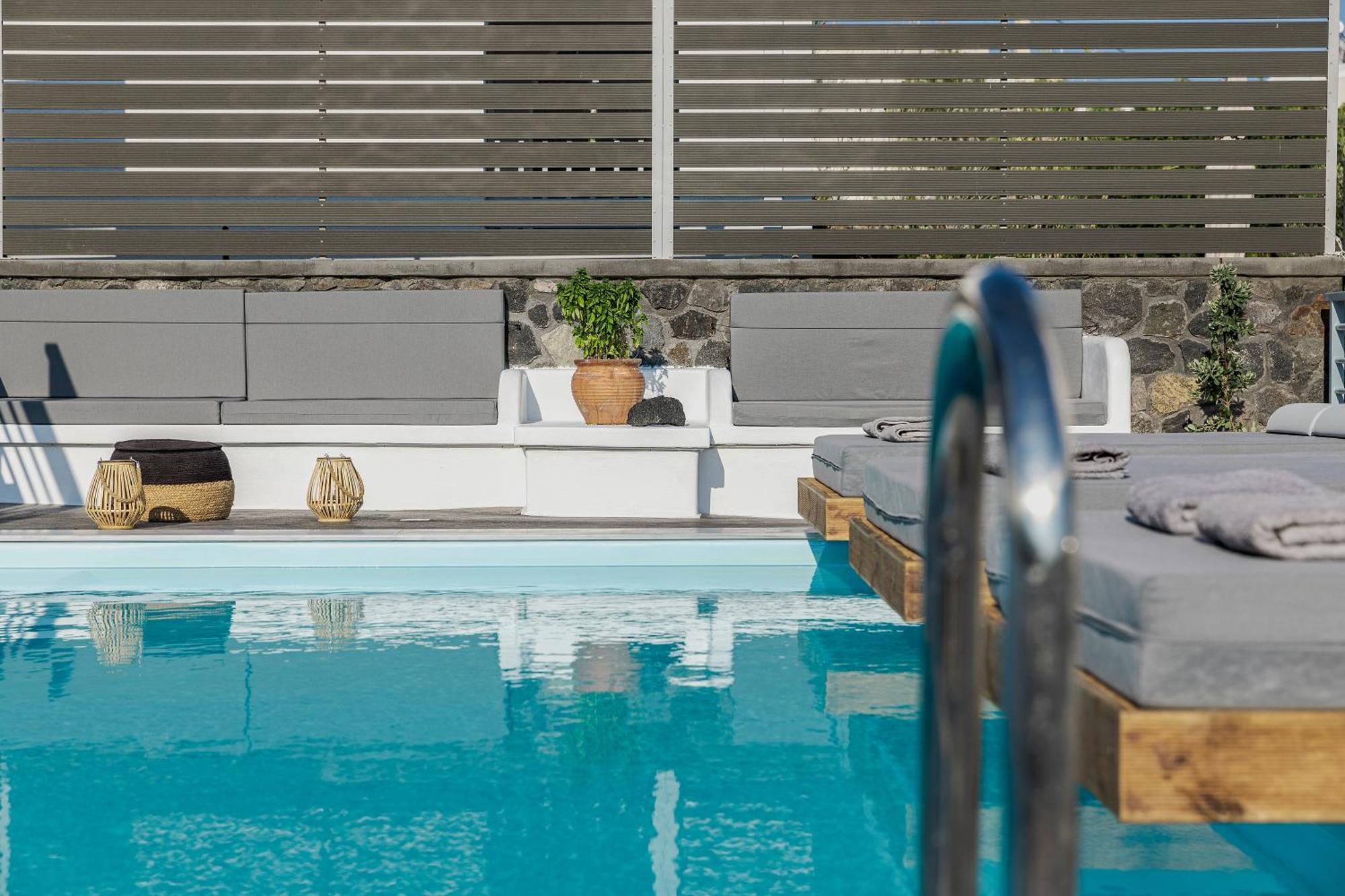 Blackstone Luxury Suites Emporio  Экстерьер фото