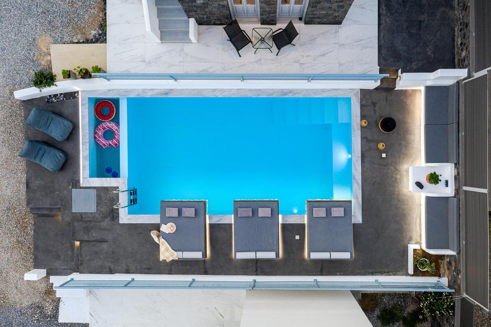 Blackstone Luxury Suites Emporio  Экстерьер фото
